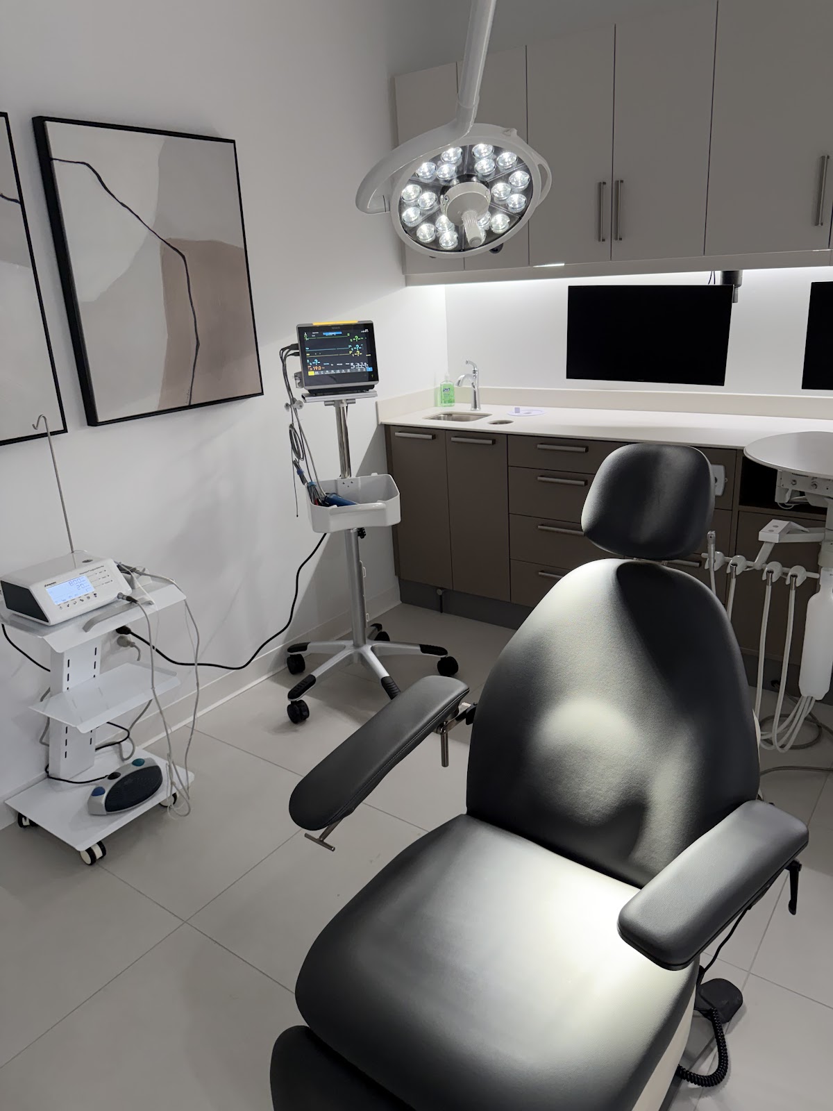 Ava Dental Implants Periodontics photo 2