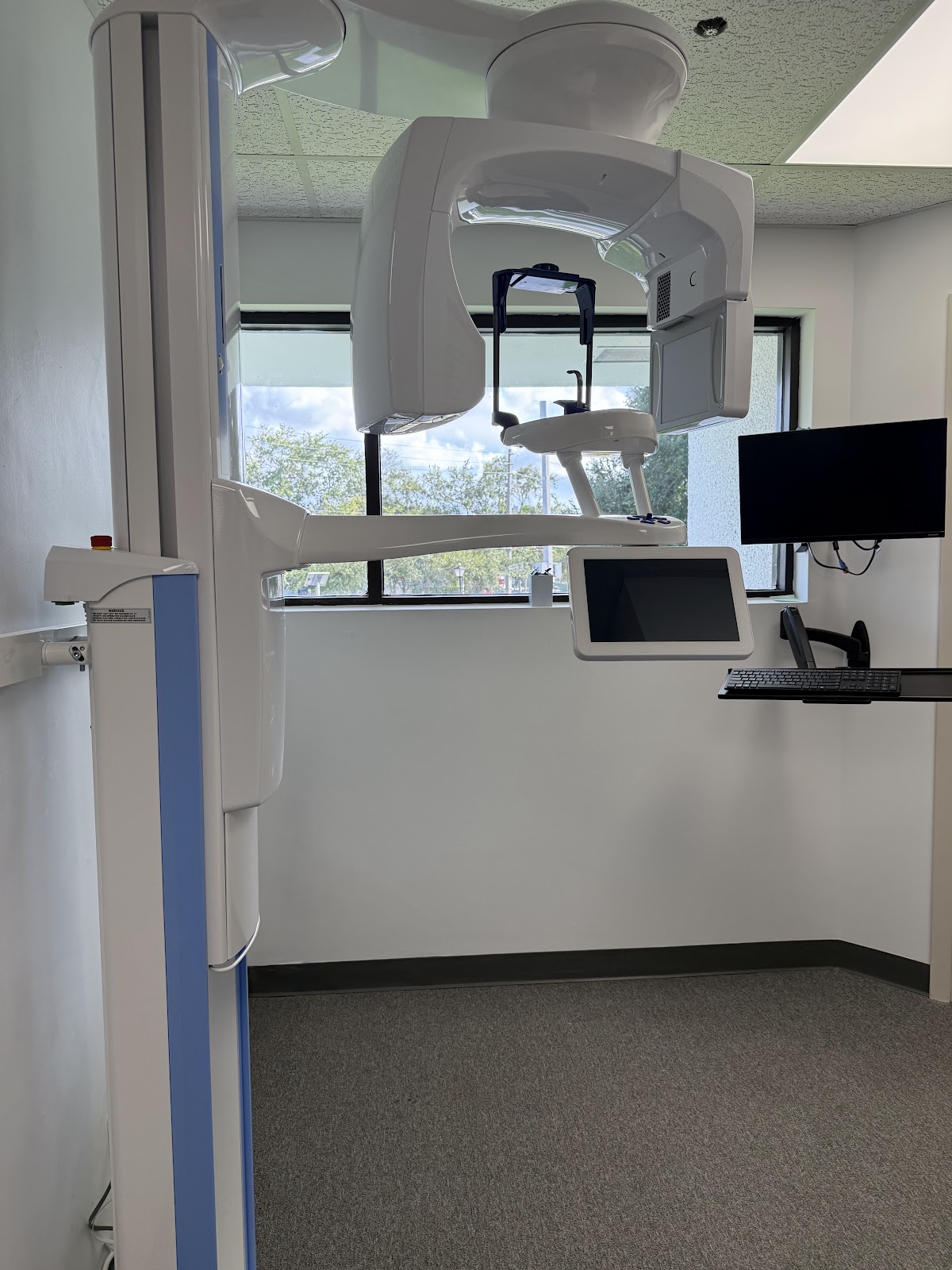 Gardens Implant and Cosmetic Dentistry photo 5