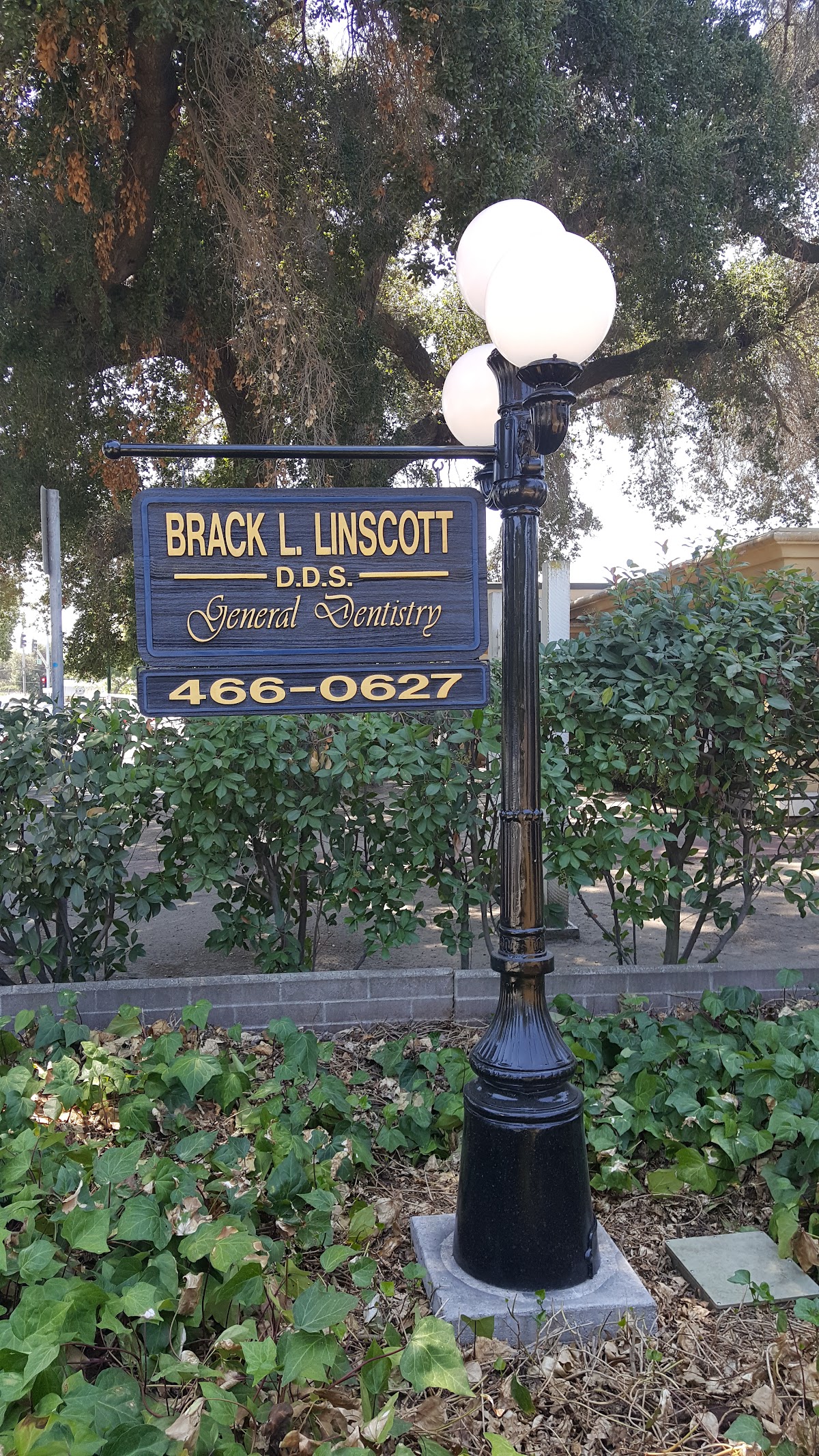 Dr. Brack Linscott Dds photo 5