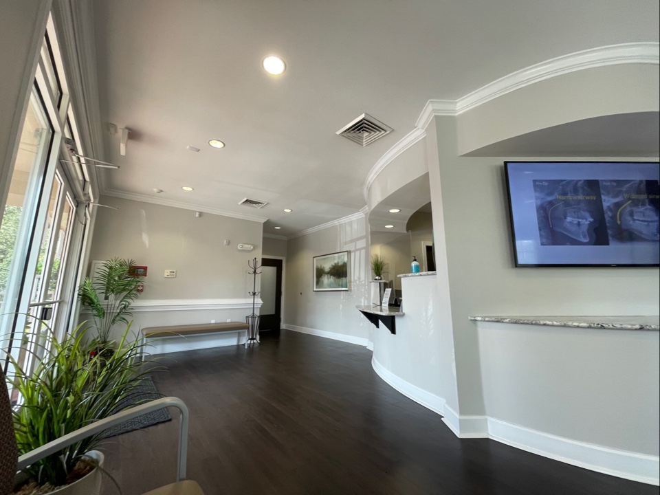 Red Hills Oral and Facial Surgery: Russell Walther DDS MD and Marcus Joy DDS photo 3
