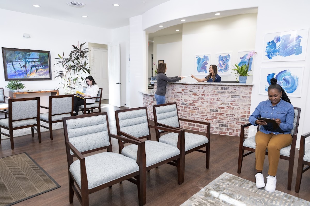 Northlake Oral & Facial Surgery and Dental Implants: Nathan R. Brown, MD, DMD photo 1