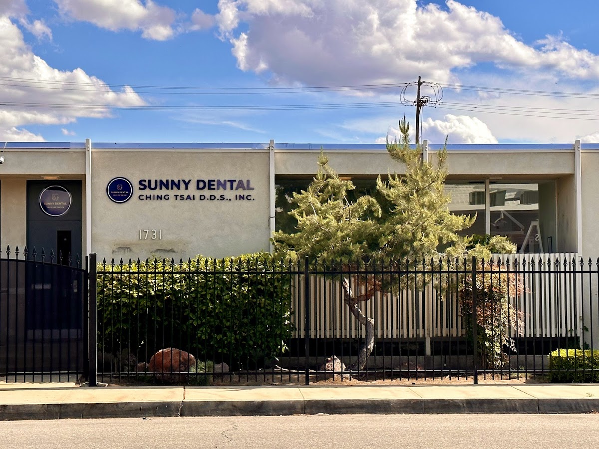 Sunny Dental Bakersfield photo 2