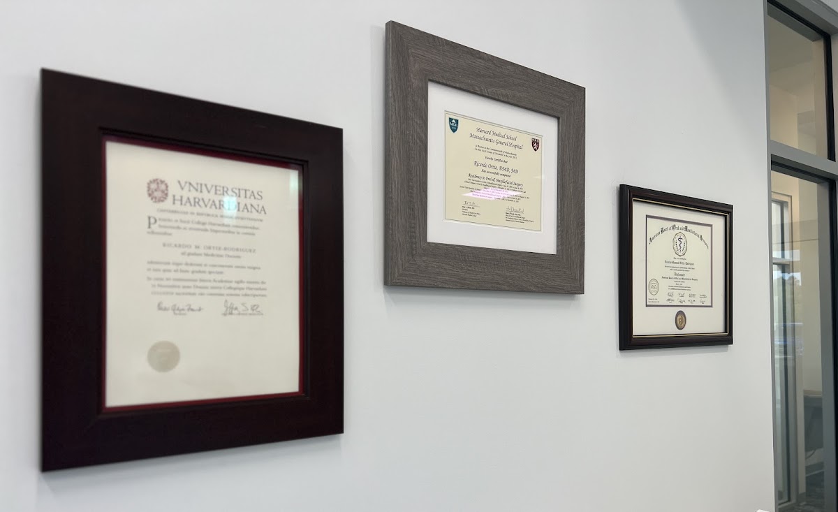 Tallahassee Oral & Maxillofacial Surgery: Ricardo Ortiz MD, DMD photo 6