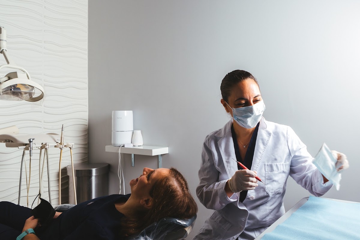 La Dental Clinic photo 3