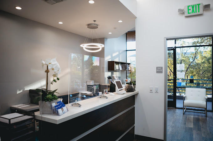 La Dental Clinic photo 6