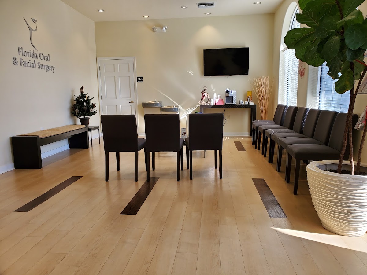Florida Oral & Maxillofacial Surgery Specialists: Dr. Rafael Alcalde photo 3