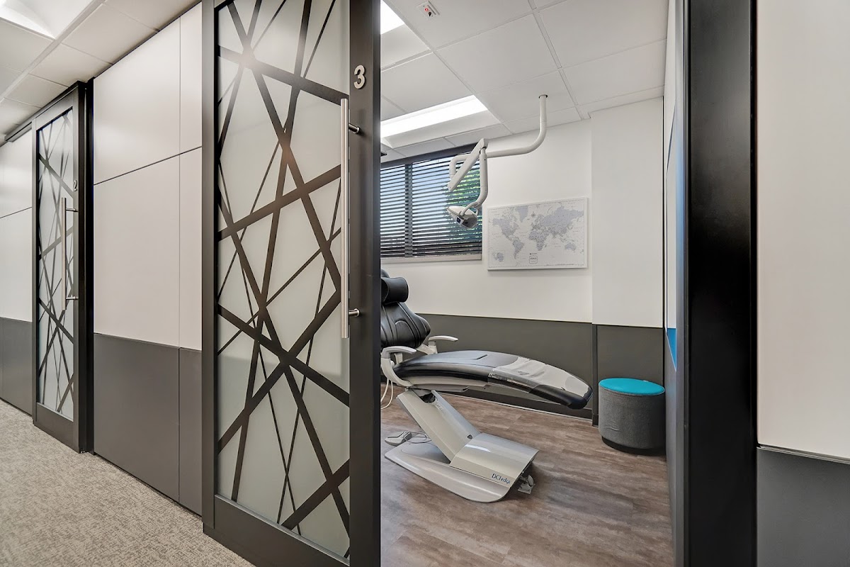 5th Avenue Dental photo 4