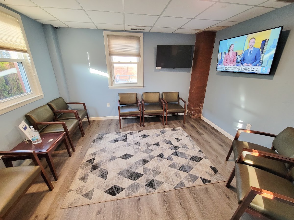 Hodosh Cosmetic & Implant Dentistry photo 4