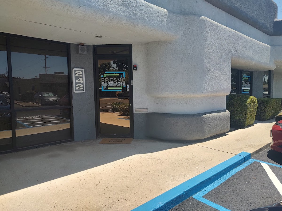 Fresno Oral Maxillofacial Surgery & Dental Implant Center And Wisdom Teeth photo 2
