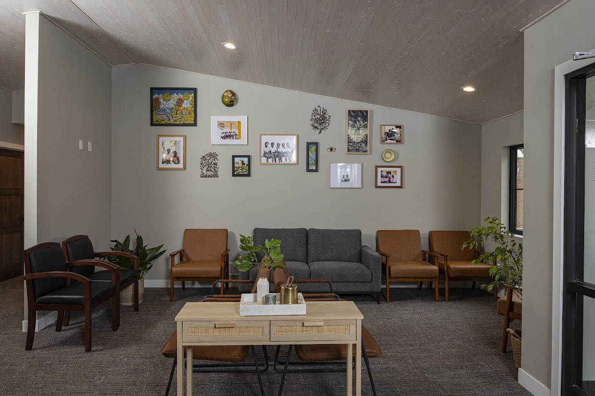 River Oaks Dental, Deerwood photo 6