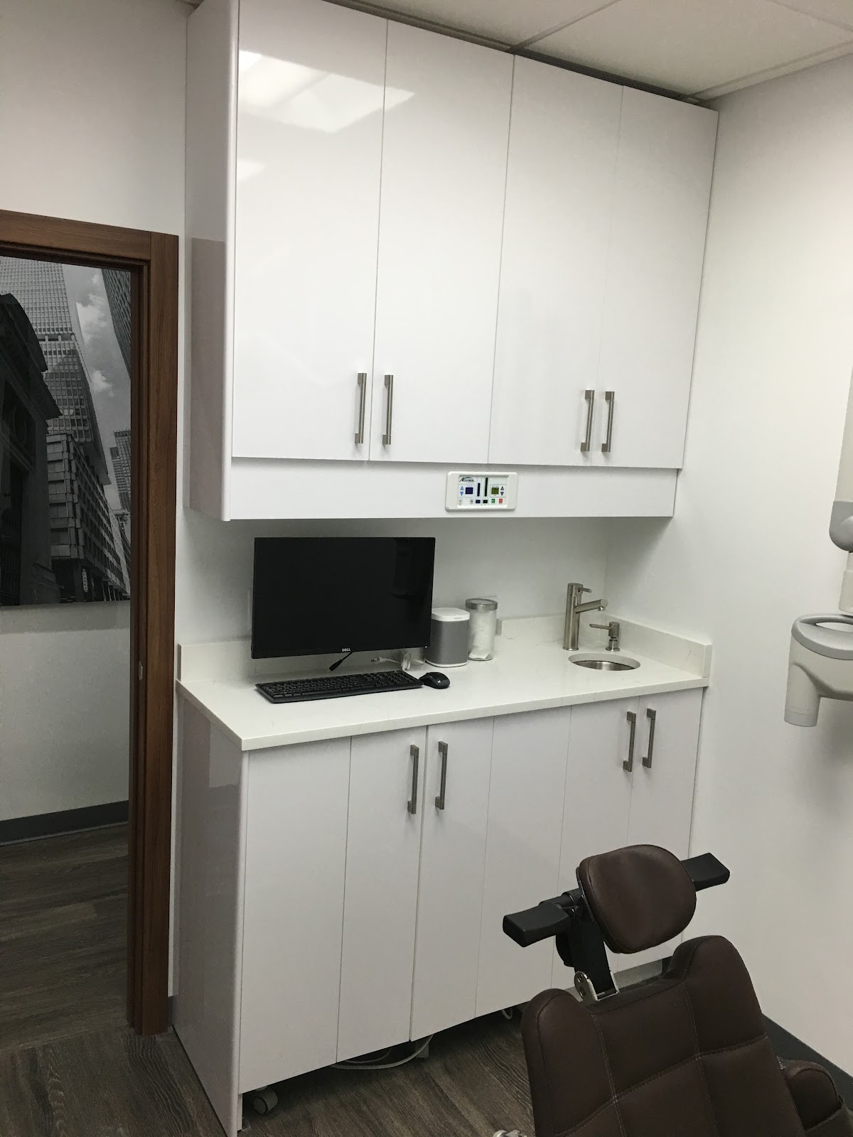 Pristine Oral & Maxillofacial Surgery-dr. Garry Shnayder photo 4