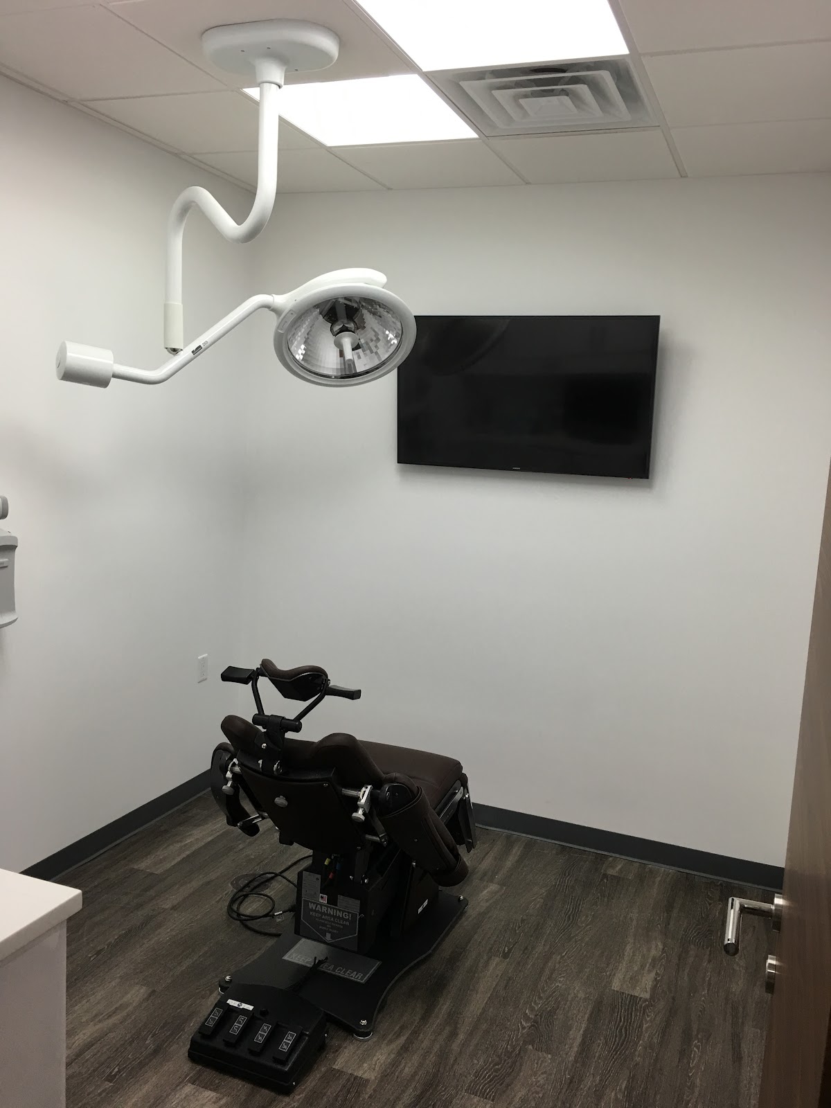 Pristine Oral & Maxillofacial Surgery-dr. Garry Shnayder photo 6