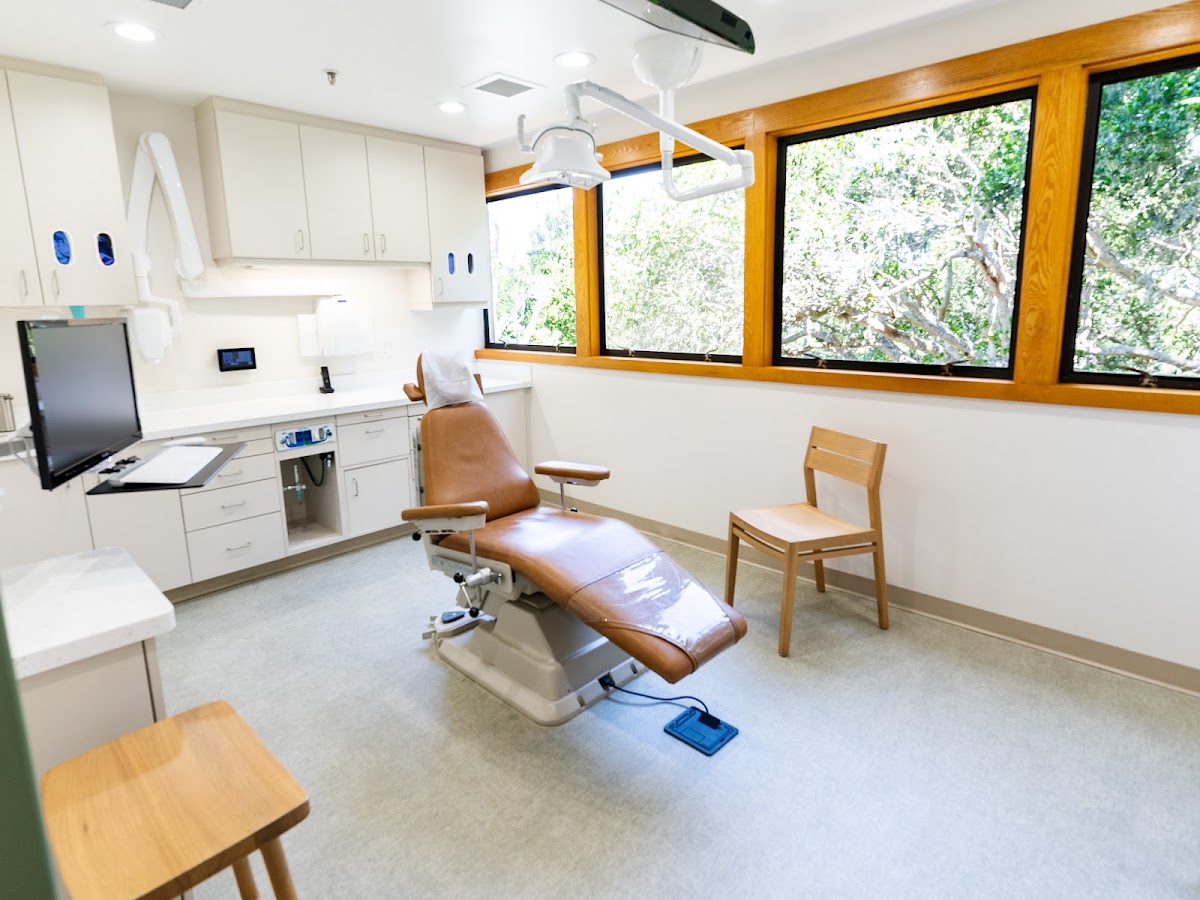 Monterey Oral Surgery & Dental Implants: Philip Bhaskar, DMD & Brian Bhaskar, DDS, MD photo 2