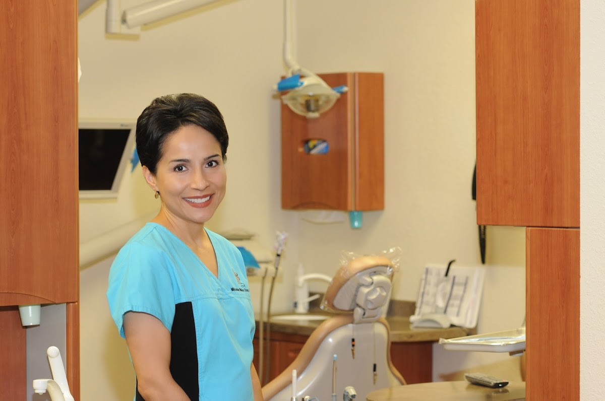 Michelle Munoz Dds photo 2