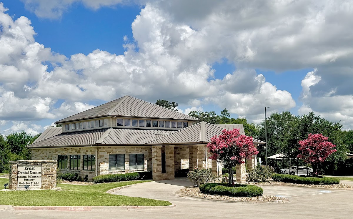 Ernst Dental Centre photo 1