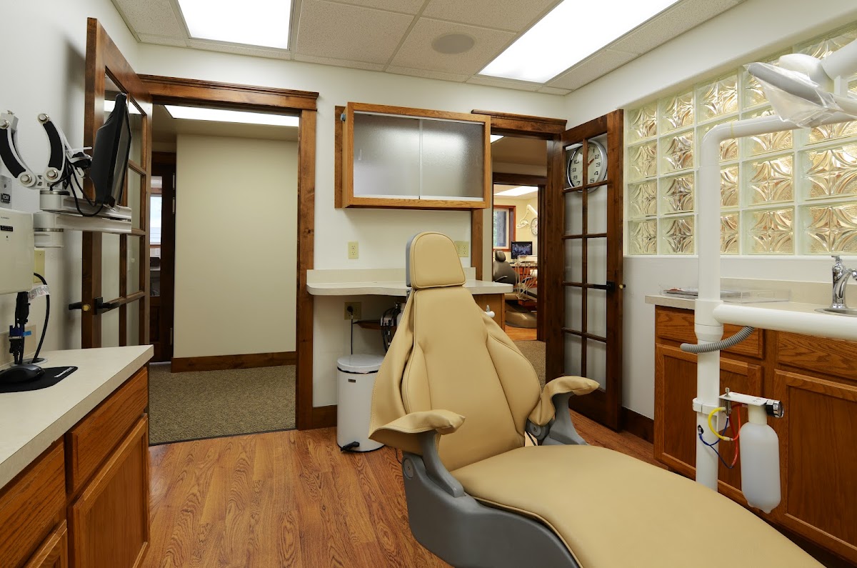 Roberts & Hall Dentistry photo 6