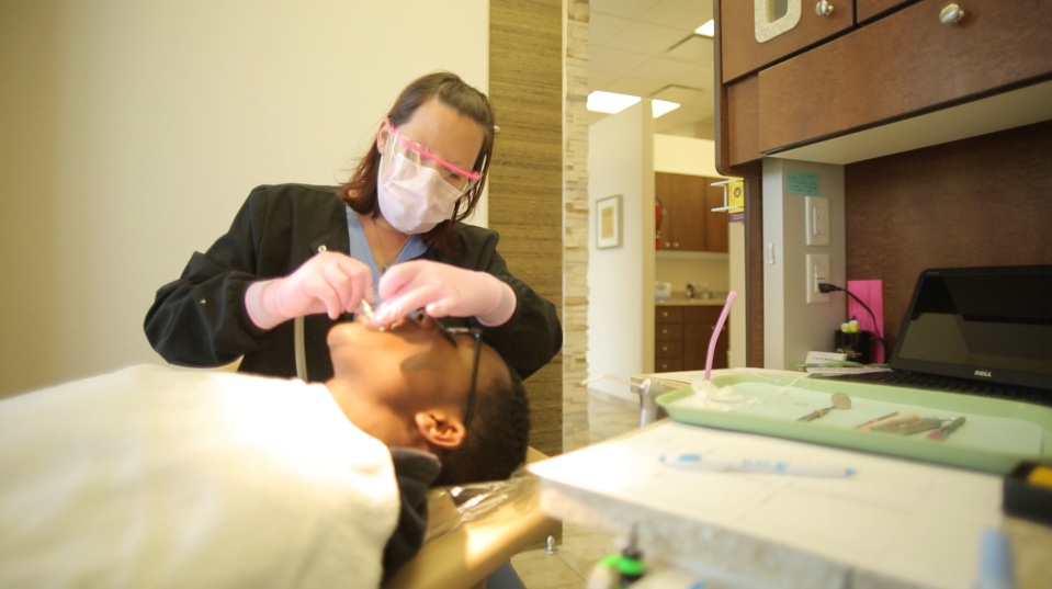 Renew Smiles Dental Implant Center – Colorado Springs photo 2