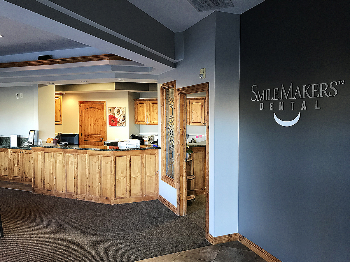 Smilemakers Dental photo 1