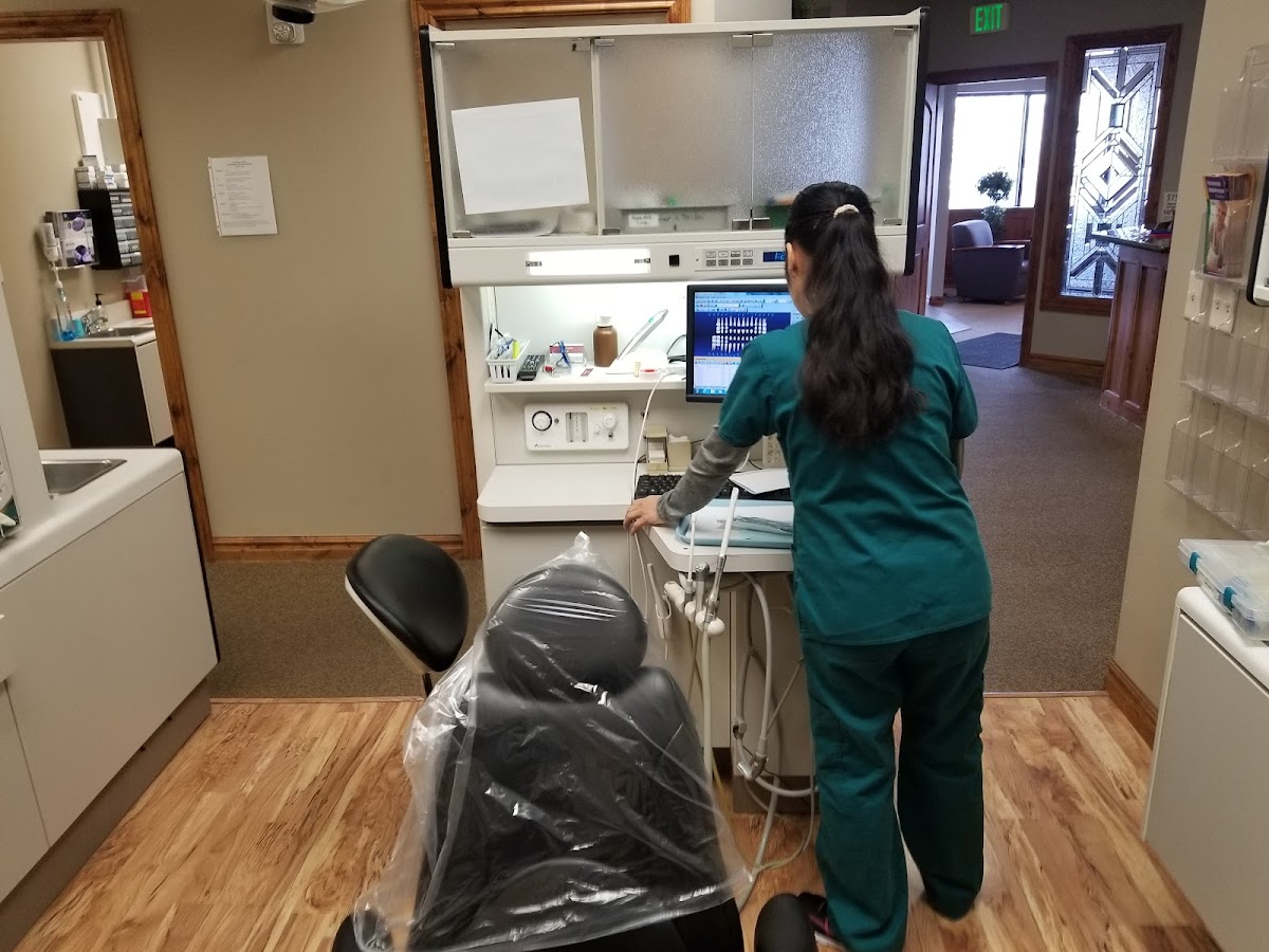 Smilemakers Dental photo 4