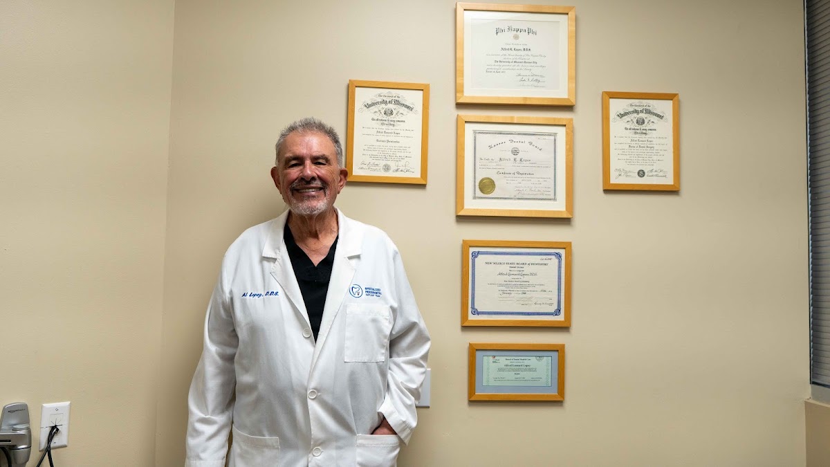 Specialized Periodontal Implant Team photo 2