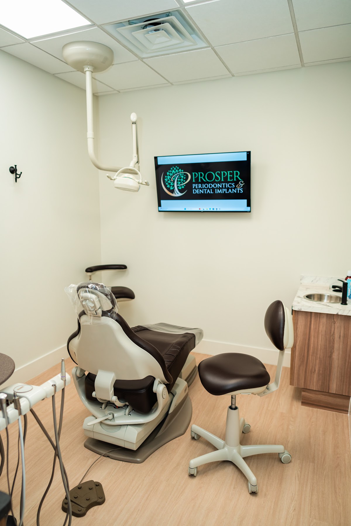 Prosper Periodontics & Dental Implants photo 3