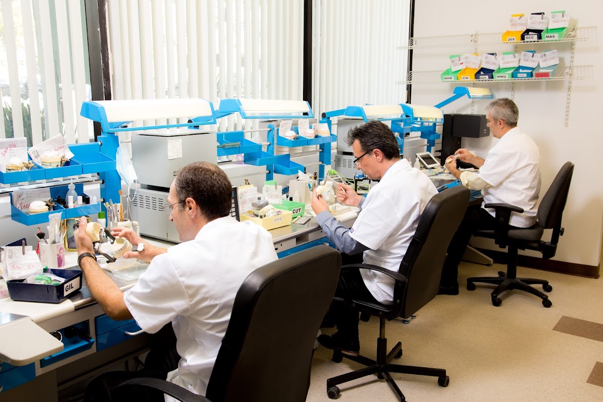 Gie Dental Laboratory photo 5