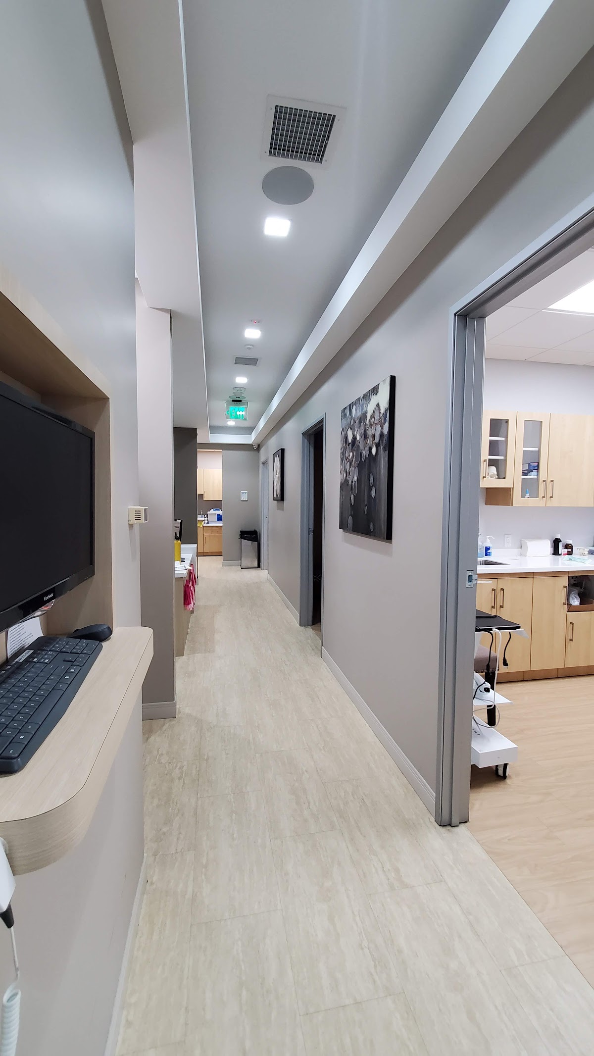 Wilshire Oral Surgery and Implant Center photo 2