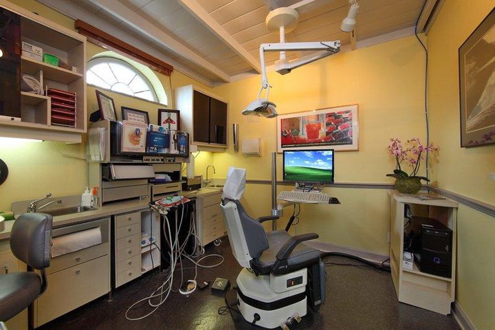 Venice Implant Dentistry and Laser photo 6