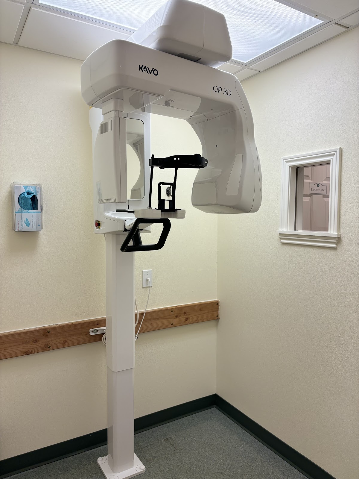Roots Dental & Dental Implant Center - Salem photo 4