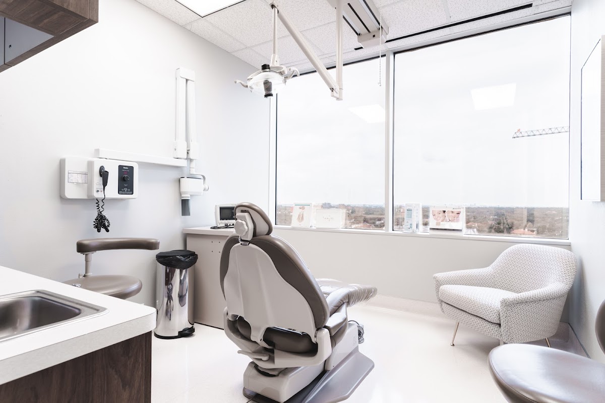 Highland Park Periodontics & Dental Implants photo 5