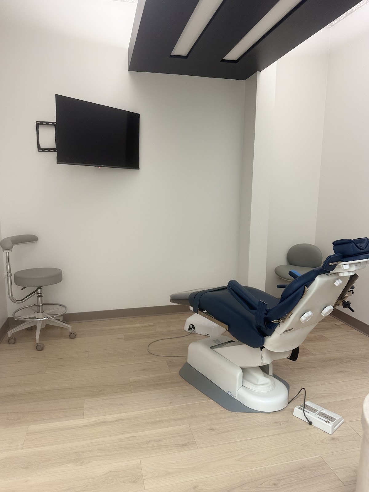 Dental Center of Naperville & Atlas Implant Dentistry photo 4