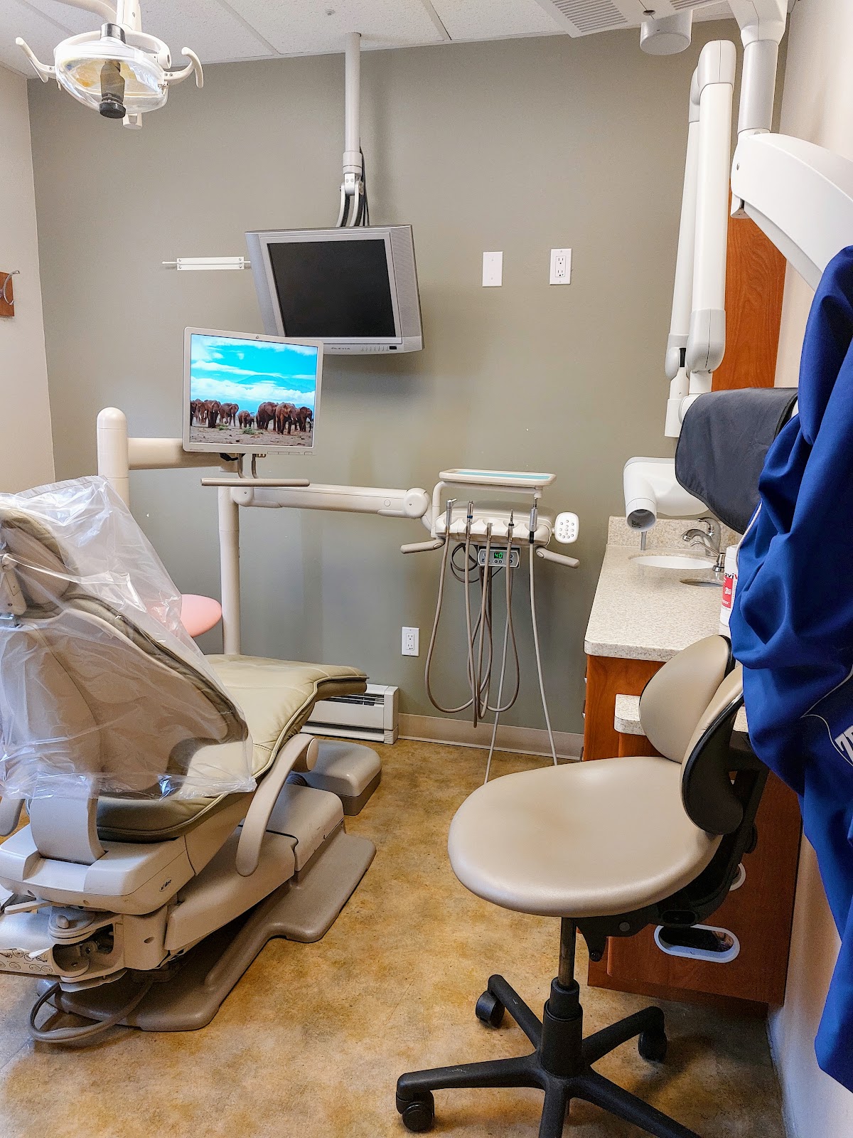 Macgregor Dental photo 3