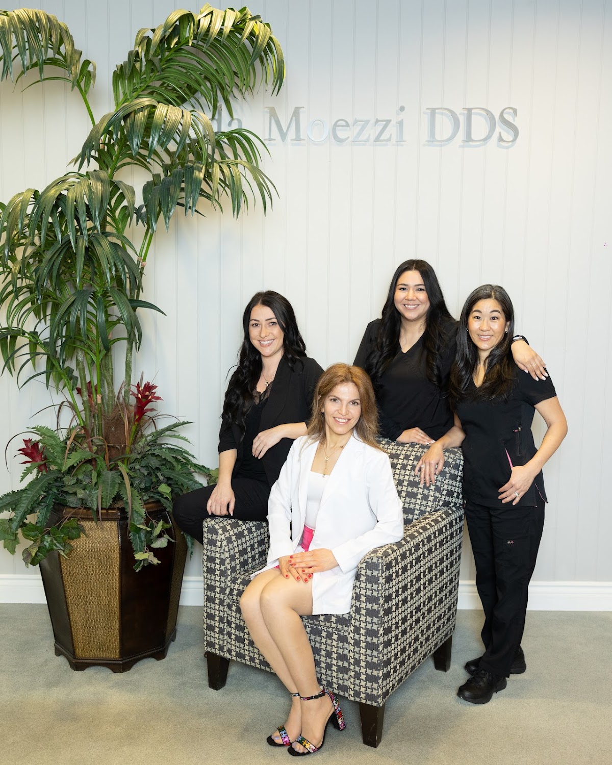 Neda Moezzi DDS Inc- Valencia Smile Expert Cosmetic and Implant Center photo 2