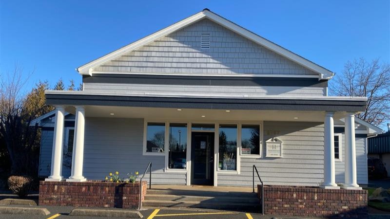 Cal Young Periodontics Center photo 1