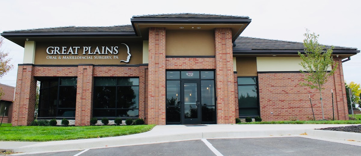 Great Plains Oral and Maxillofacial Surgery PA photo 3