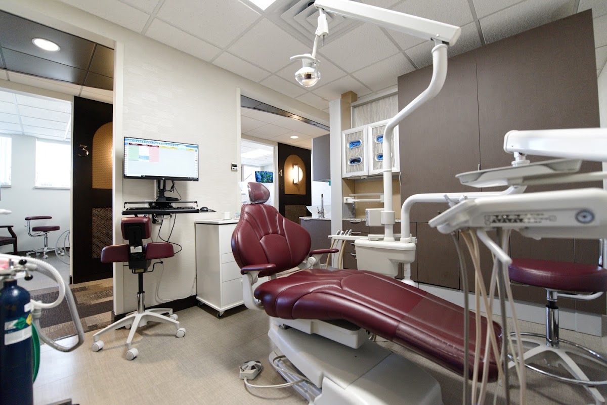Elegant Dental Implant Center photo 2