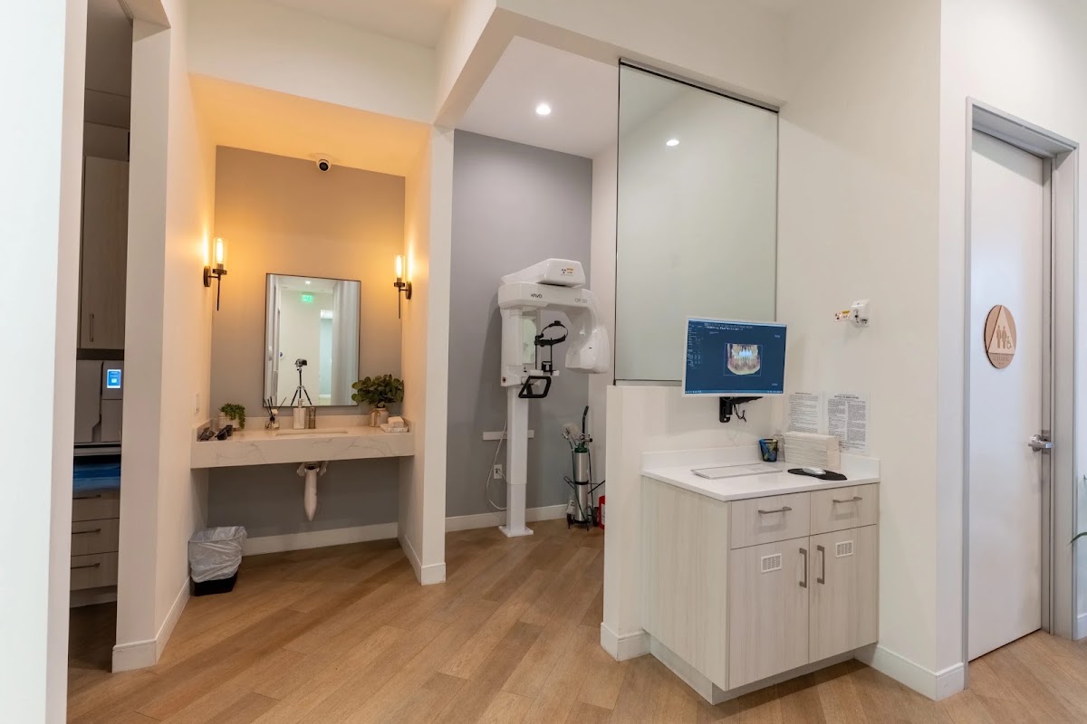 Bella Dental Oxnard photo 4