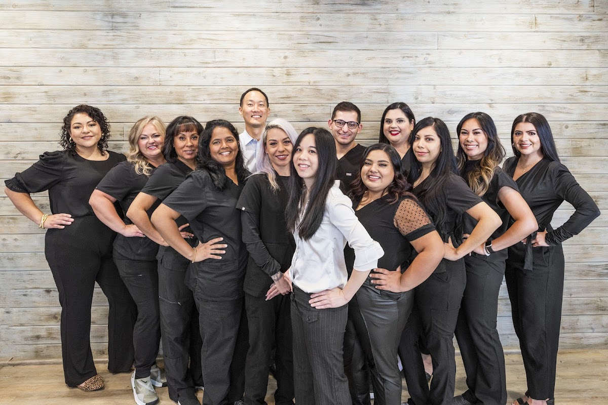 Av Sierra Dental Center photo 1