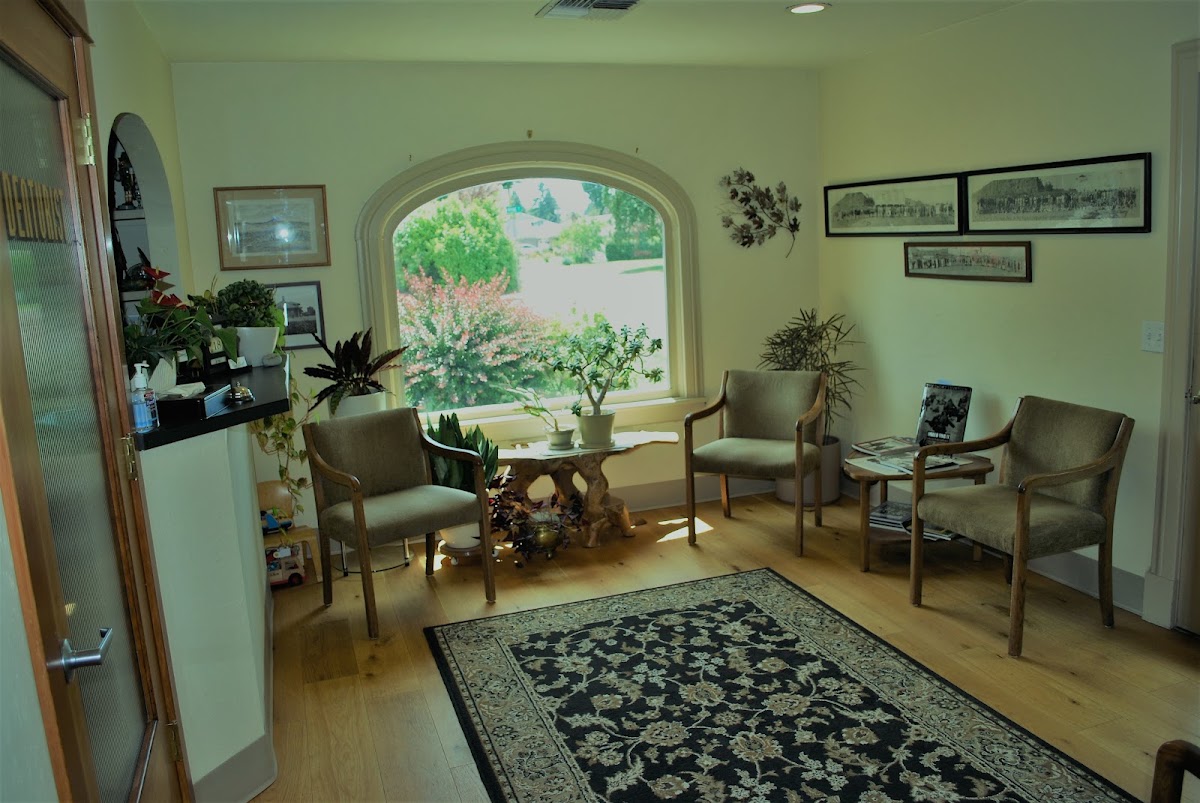Grant Smith Denture Studio photo 3