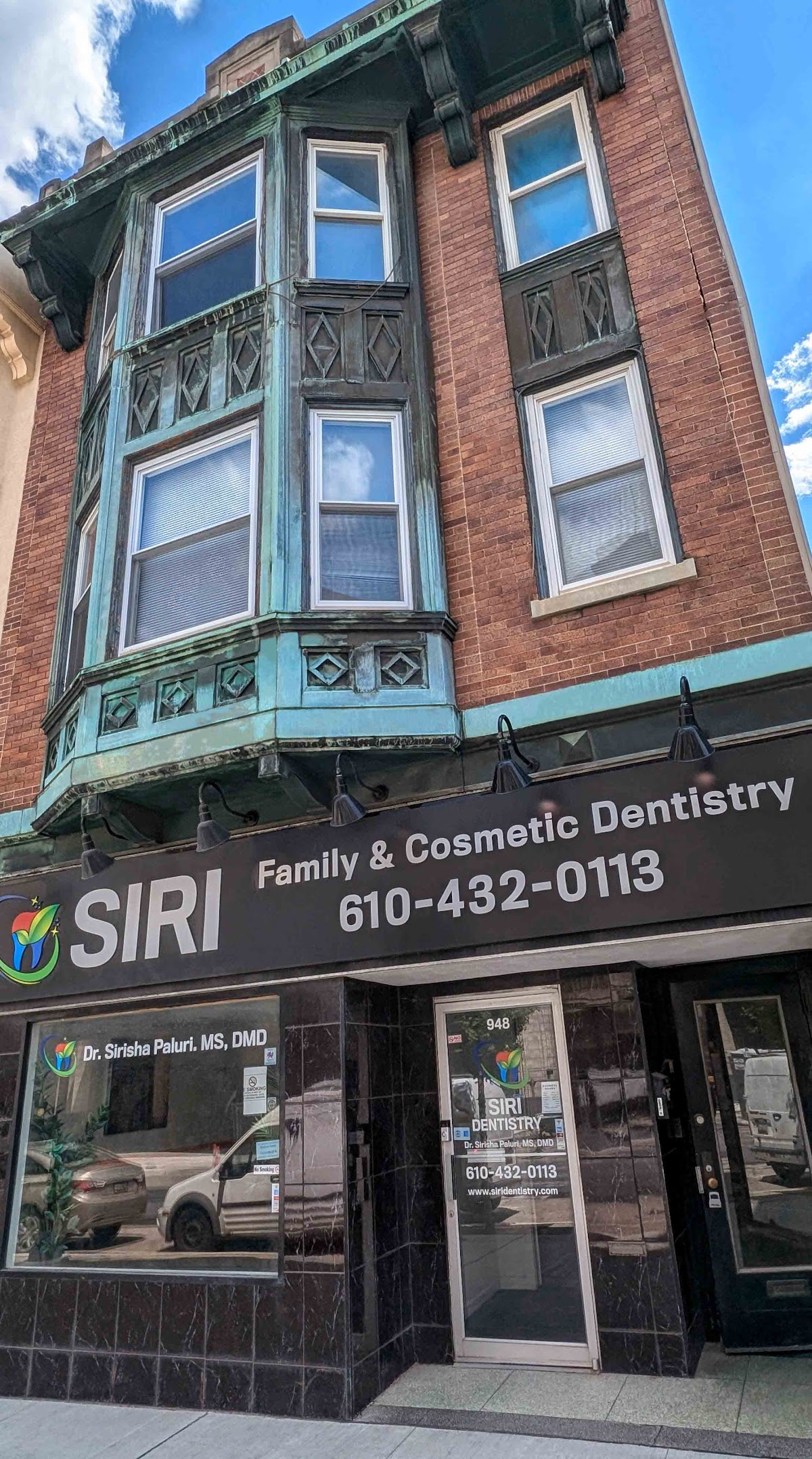 Siri Family & Cosmetic Dentistry photo 3