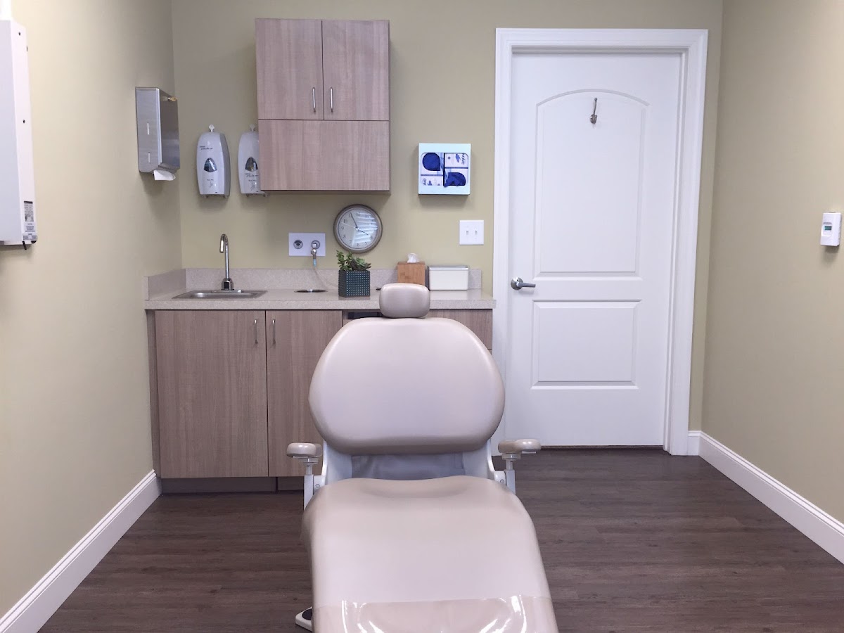 The Center for Oral Surgery & Dental Implants photo 1