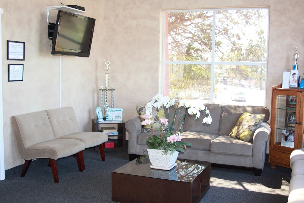 Dr. Khoi Dinh Le, Dds photo 2
