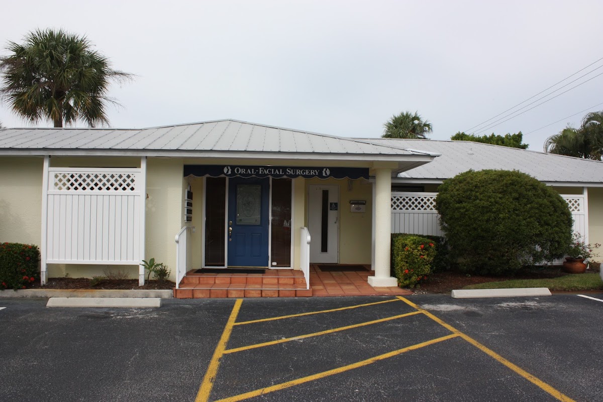 Oral-facial Surgical Associates photo 4