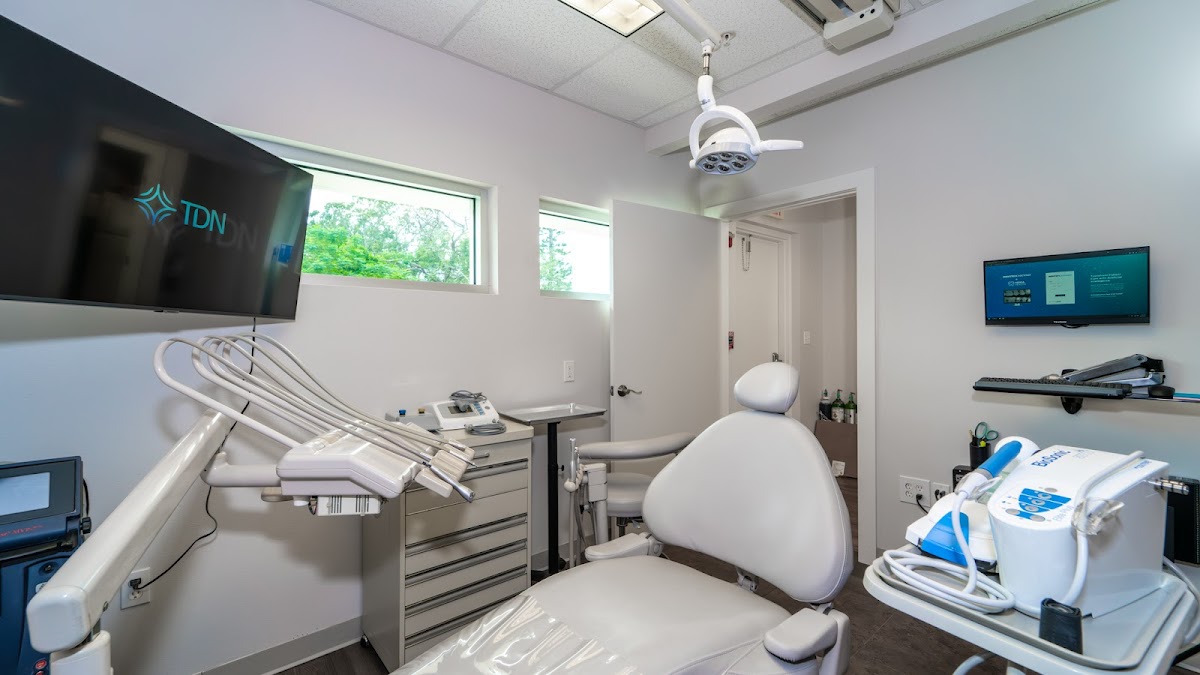 Paradise Periodontics photo 2