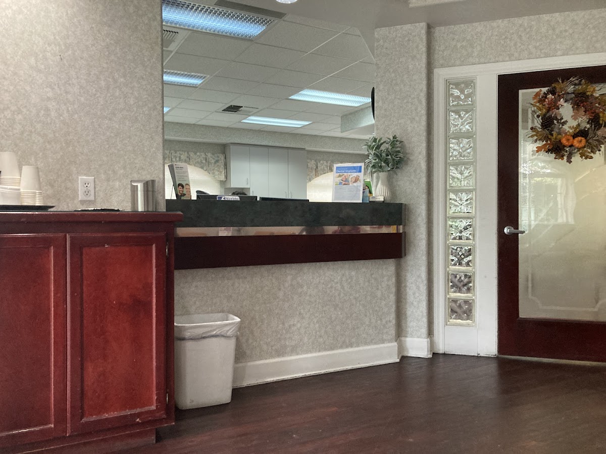 River Oaks Dental photo 2
