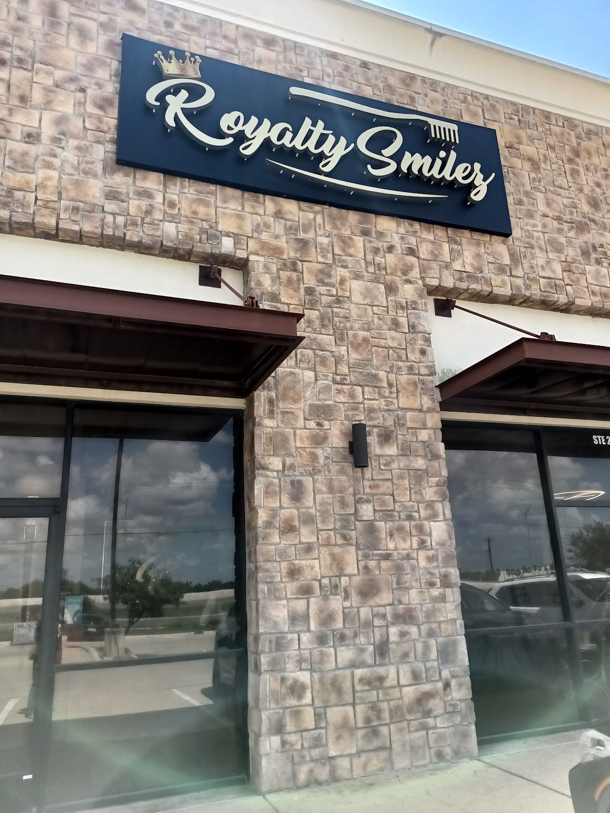 Royalty Smilez Of Mcallen photo 1