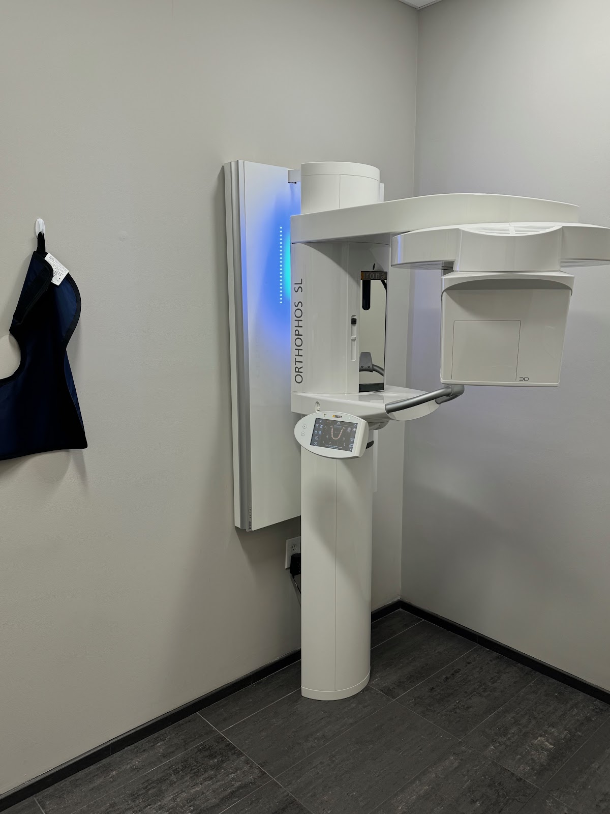 Paramus Park Oral Surgery & Dental Implant Studio photo 6