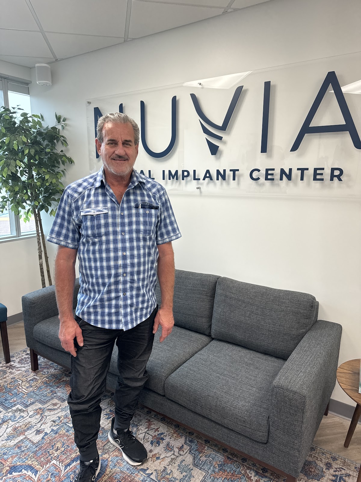 Nuvia Dental Implant Center - San Diego photo 4