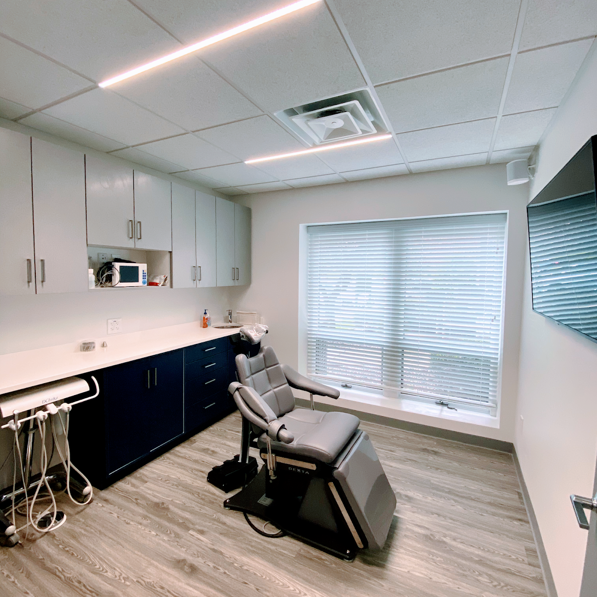 Montville Oral Surgery Associates photo 1