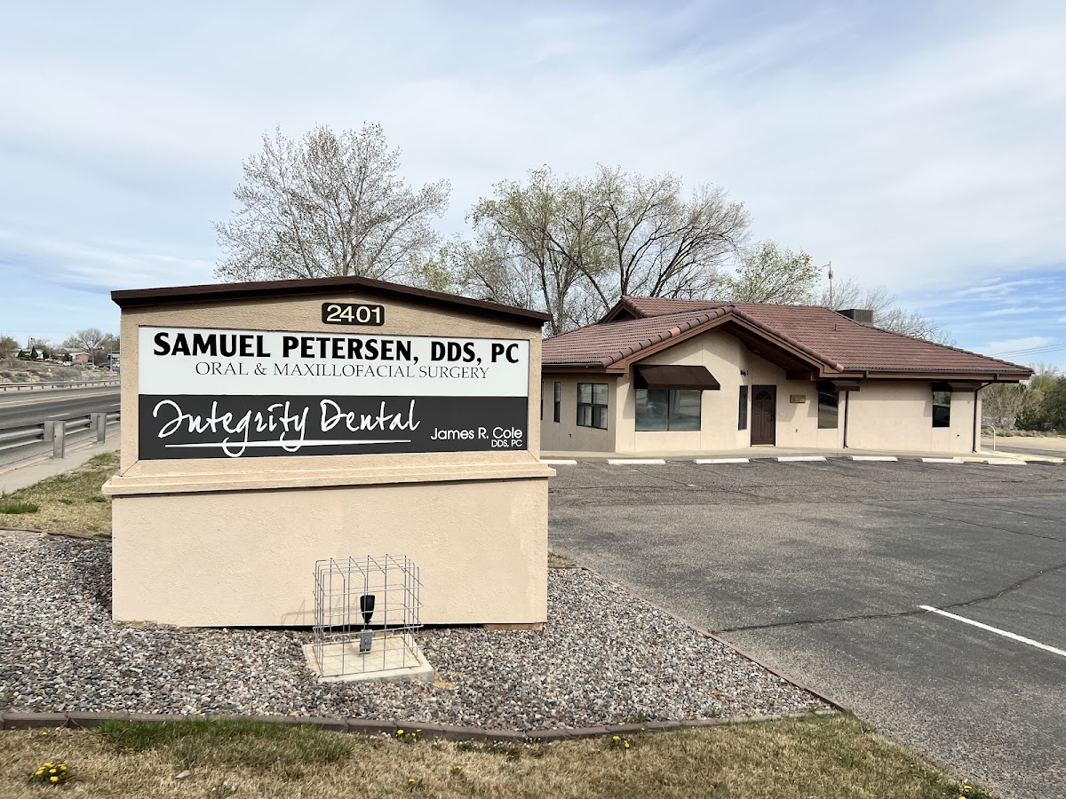 Samuel Petersen, DDS, PC photo 1